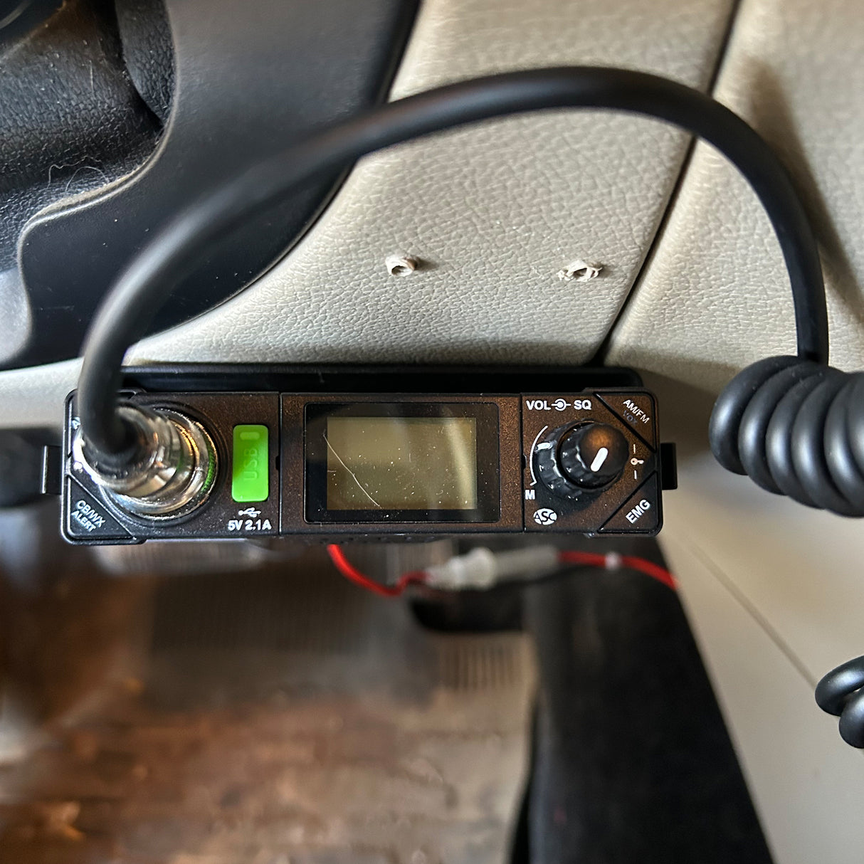 President Bill II Installed under Dashboard | Right Channel Radios