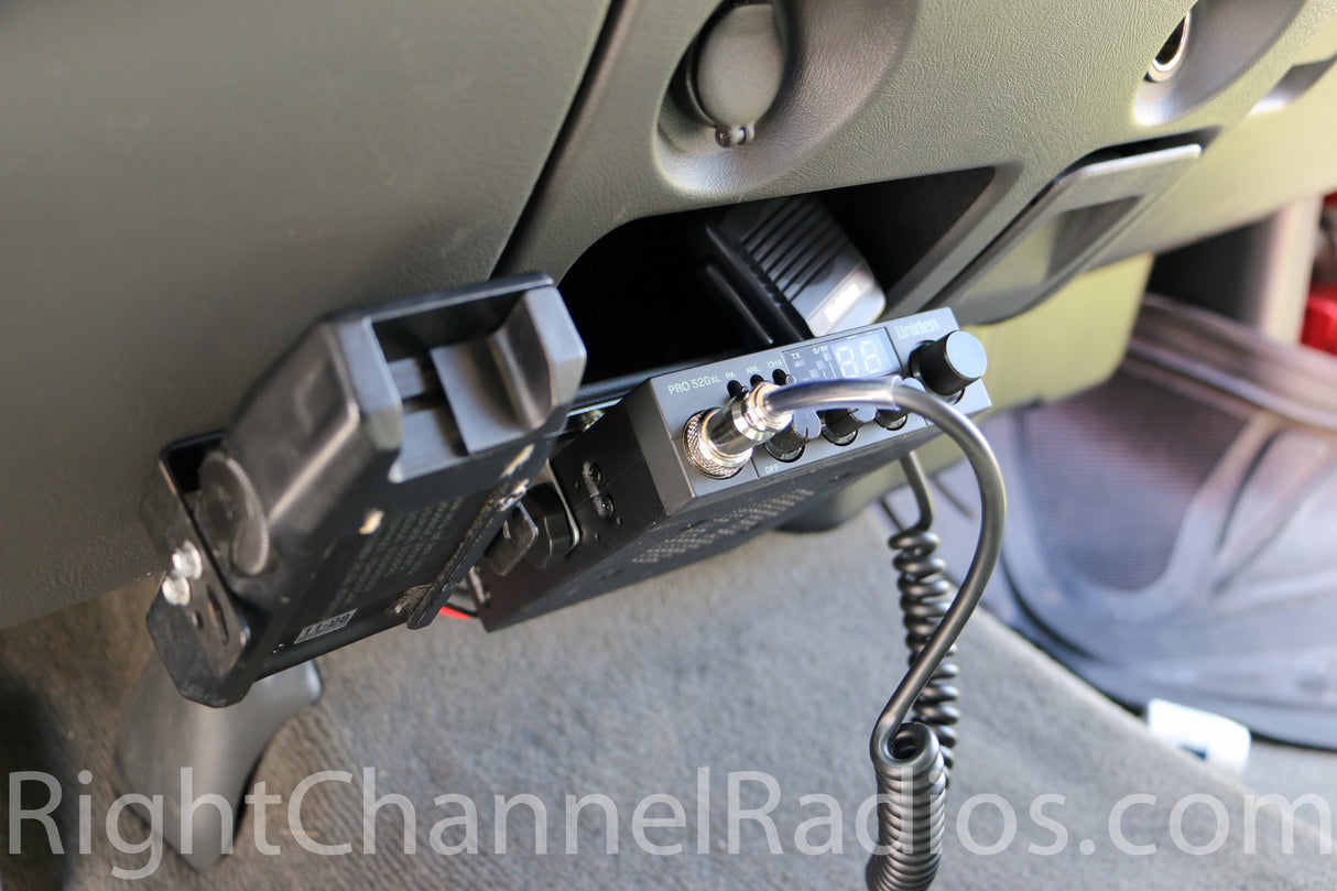 Uniden Pro 520 XL CB Radio Installed in Chevy Truck